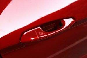 La limpieza profesional adecúa el vehículo de ocasión aplicando tecnologías avanzadas, protocolos especializados y equipos profesionales. Krüger